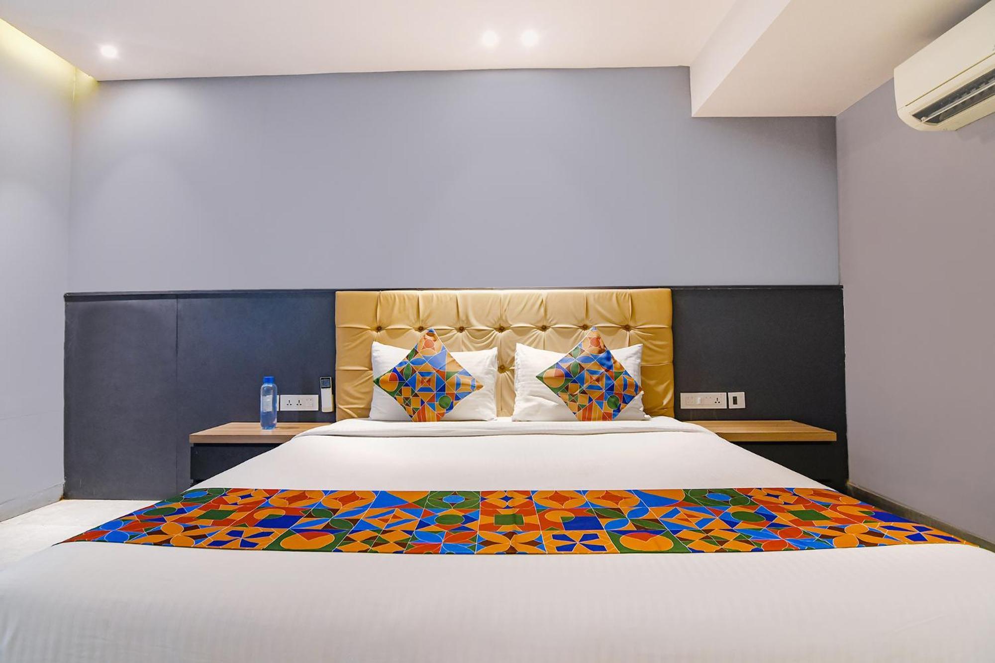 Fabhotel Prime The Water View Residency - Nr Bisarjan Ghat *