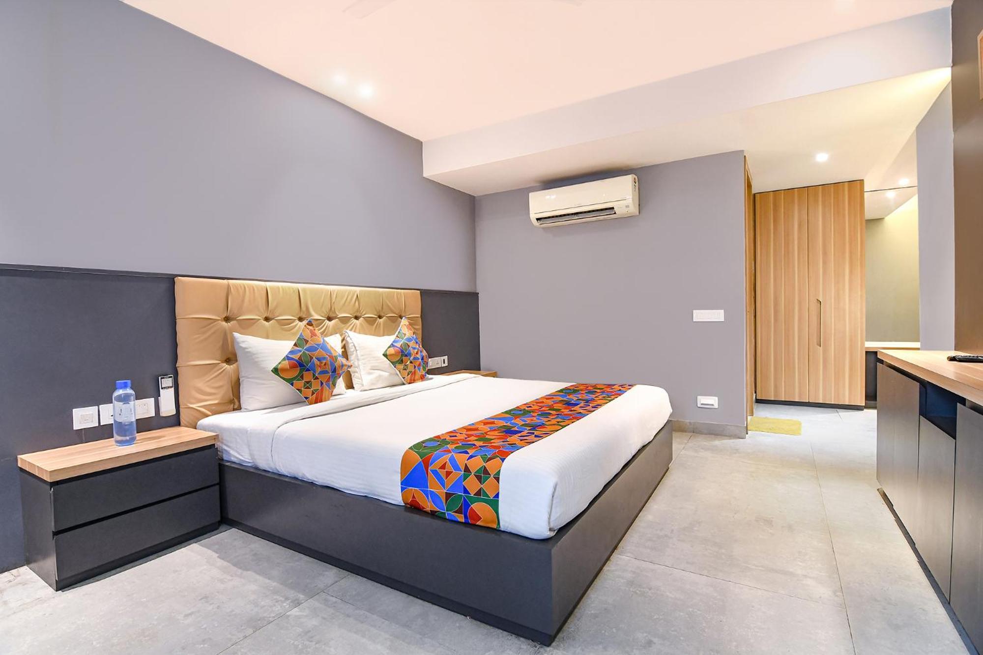 Fabhotel Prime The Water View Residency - Nr Bisarjan Ghat Guest house