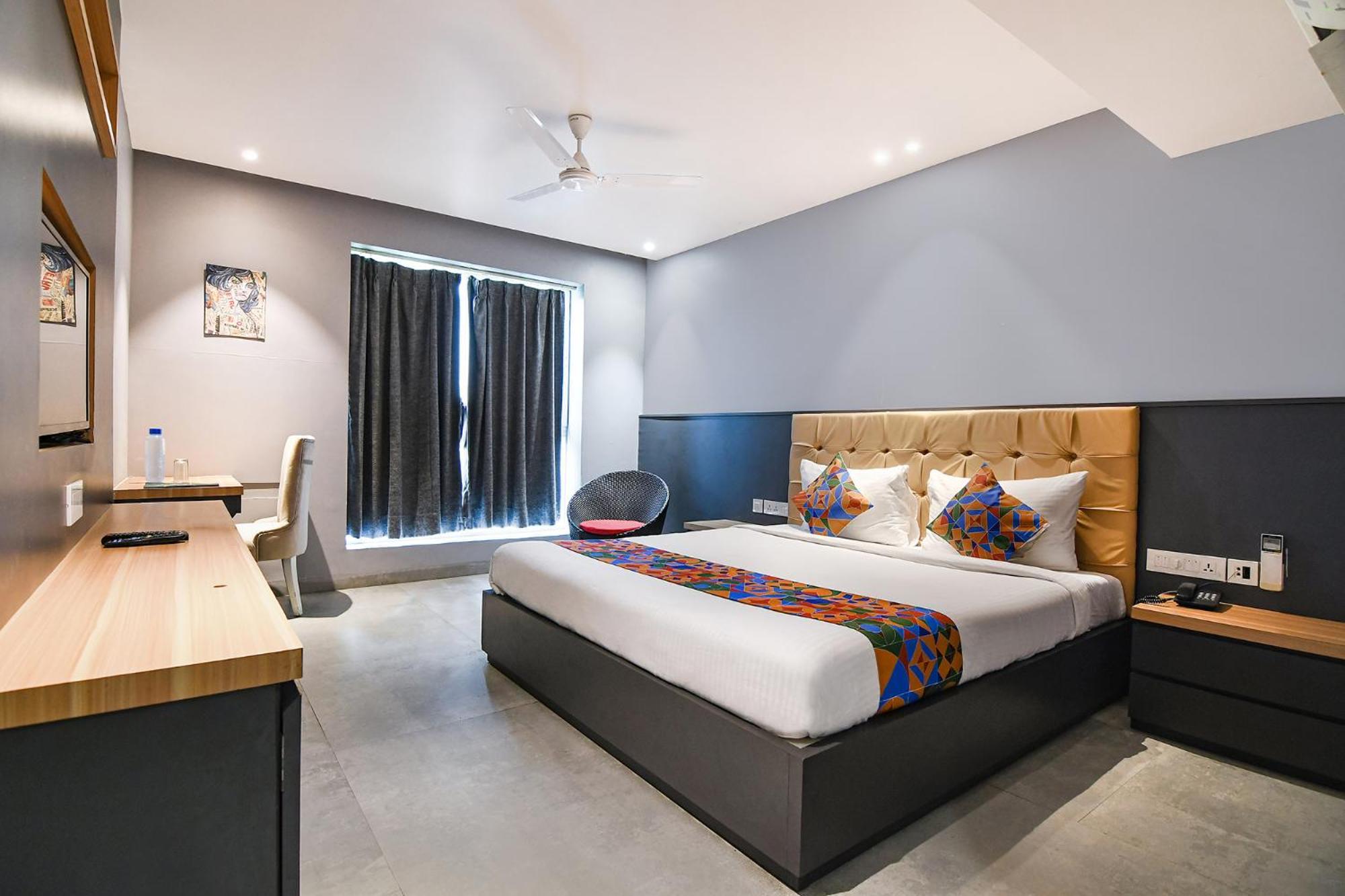 Guest house Fabhotel Prime The Water View Residency - Nr Bisarjan Ghat Kolkata